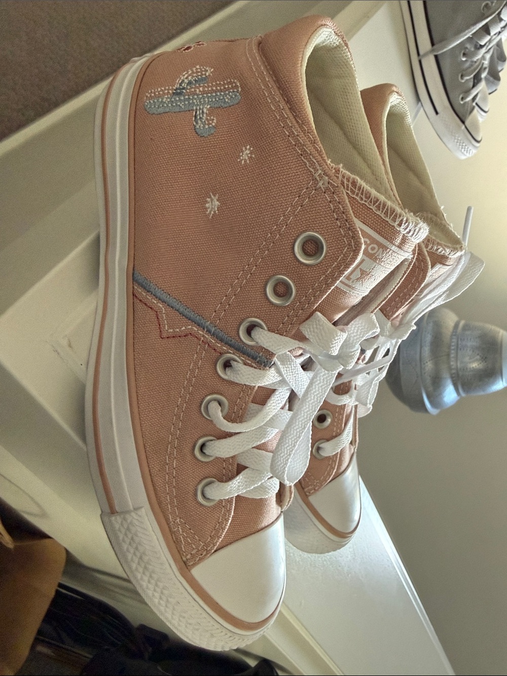 Converse Low-Top Sneakers in Light Orange - Picture 5 of 6